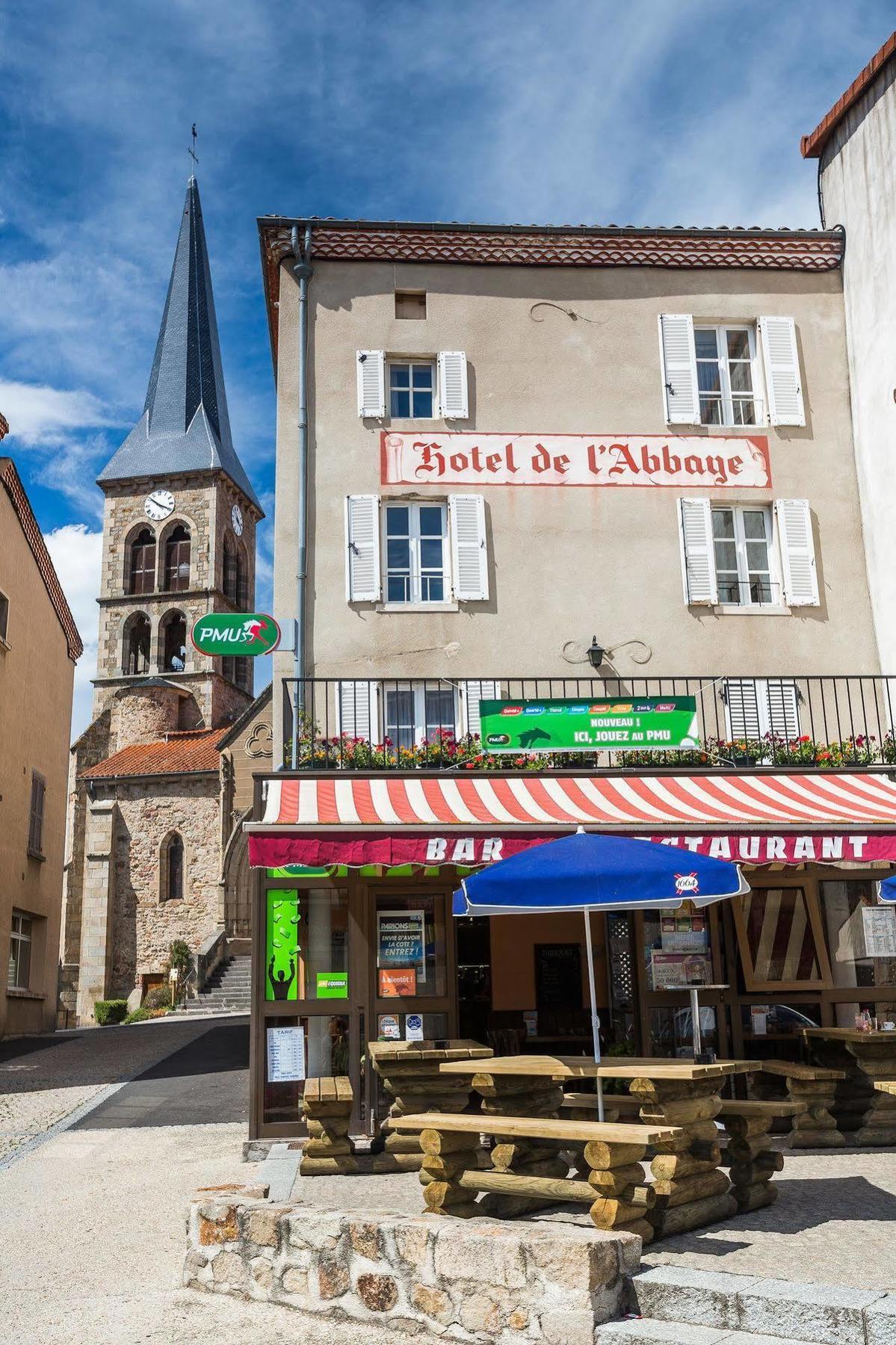 Hotel De L'Abbaye Sauxillanges Екстериор снимка